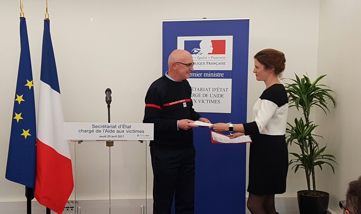 Photo Remise rapport GestesQuiSauvent Faure/Pelloux