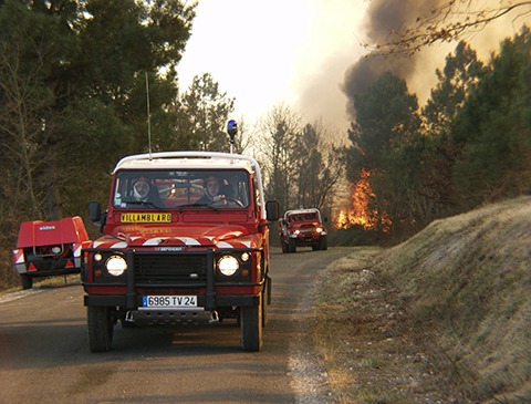 Visuel camion feux de forêts