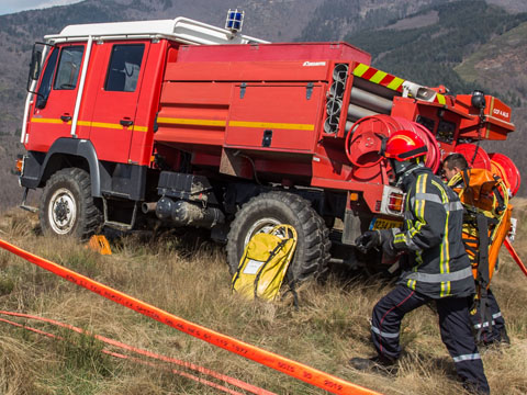 Véhicules des sapeurs-pompiers