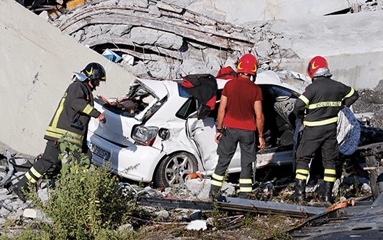Gênes / Italie : Le pont Morandi s’effondre