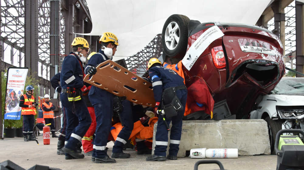 ILLUSTRATION - Renault partenaire des sapeurs-pompiers