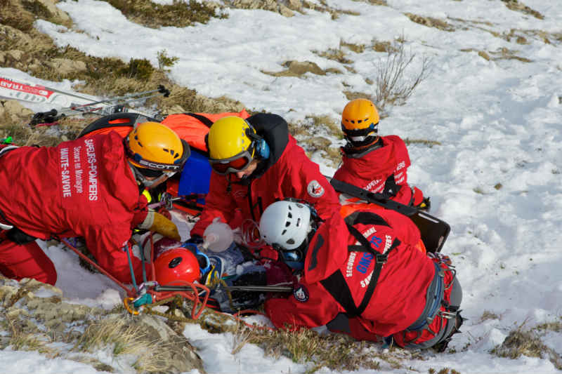 Illustration sapeurs-pompiers - secours en montagne