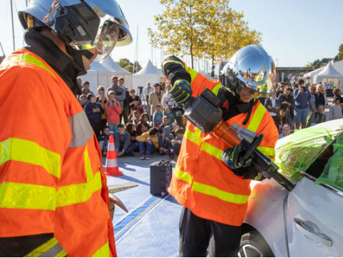 Le secours routier fait le show au village prévention du congrès