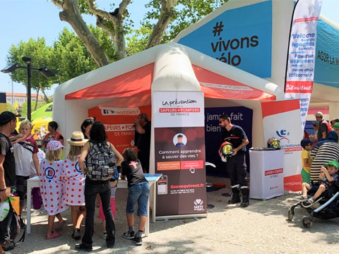 Tour de France 2019 - stand grand public sapeurs-pompiers de France